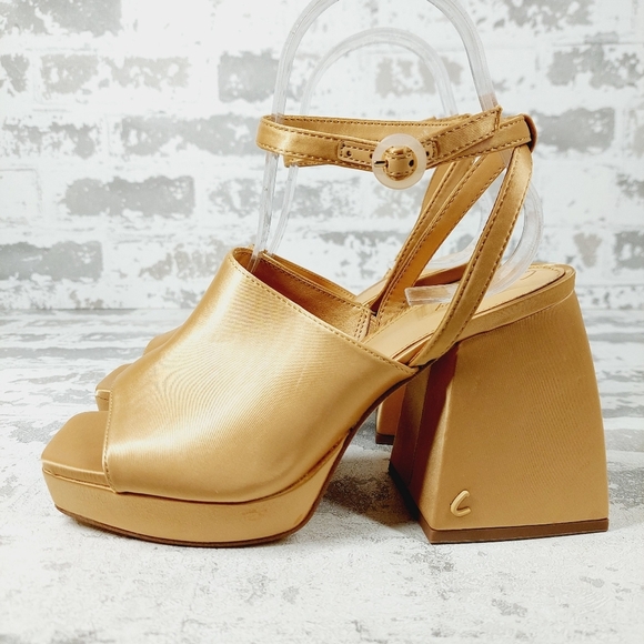 Circus by Sam Edelman Shoes - NEW Circus NY Miranda Tan Open Toe Ankle Strap Block Heel Sandals E374